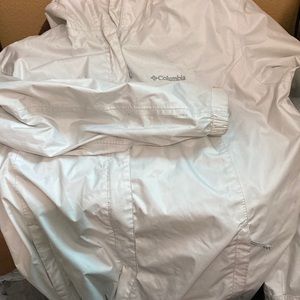 White zip up raincoat